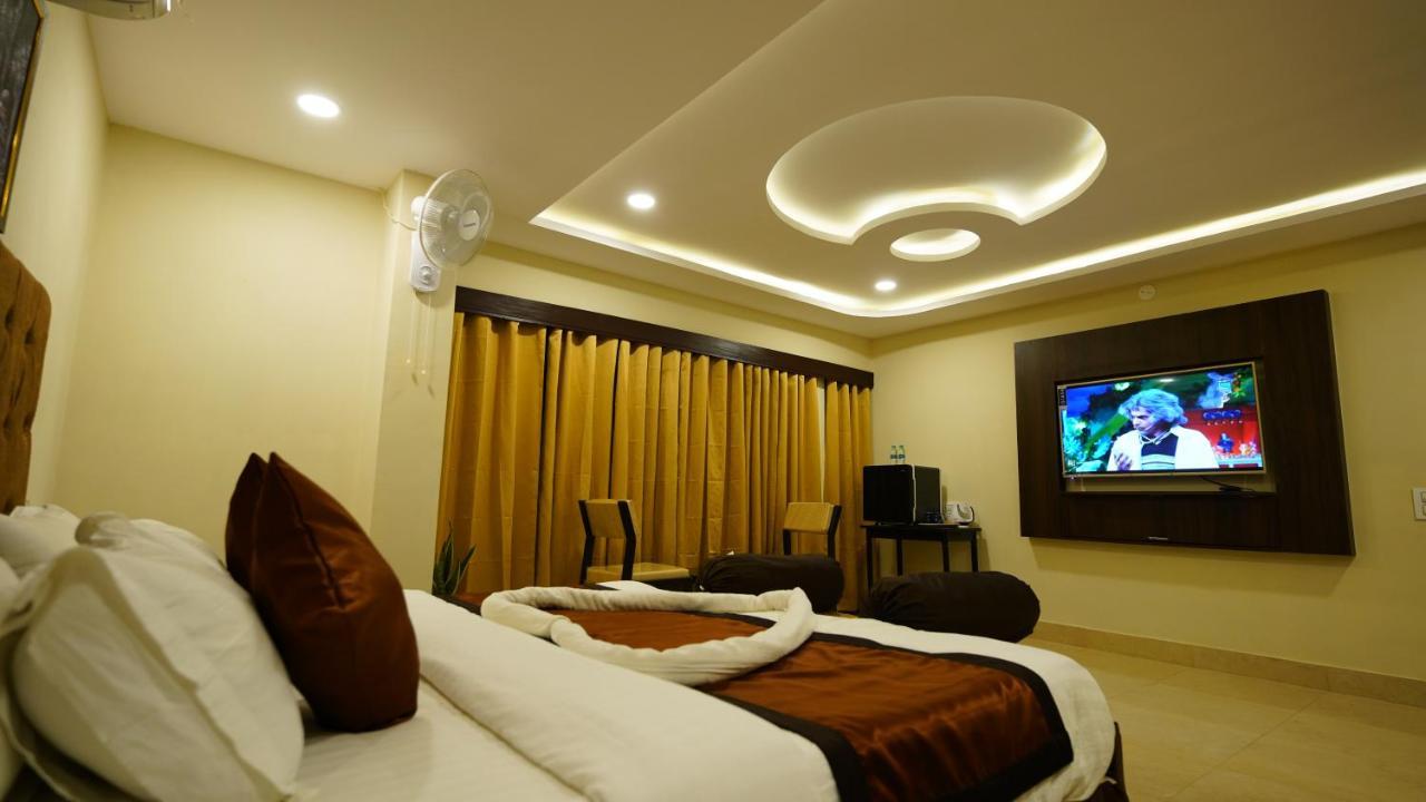 New Hotel Suhail Гайдарабад Екстер'єр фото